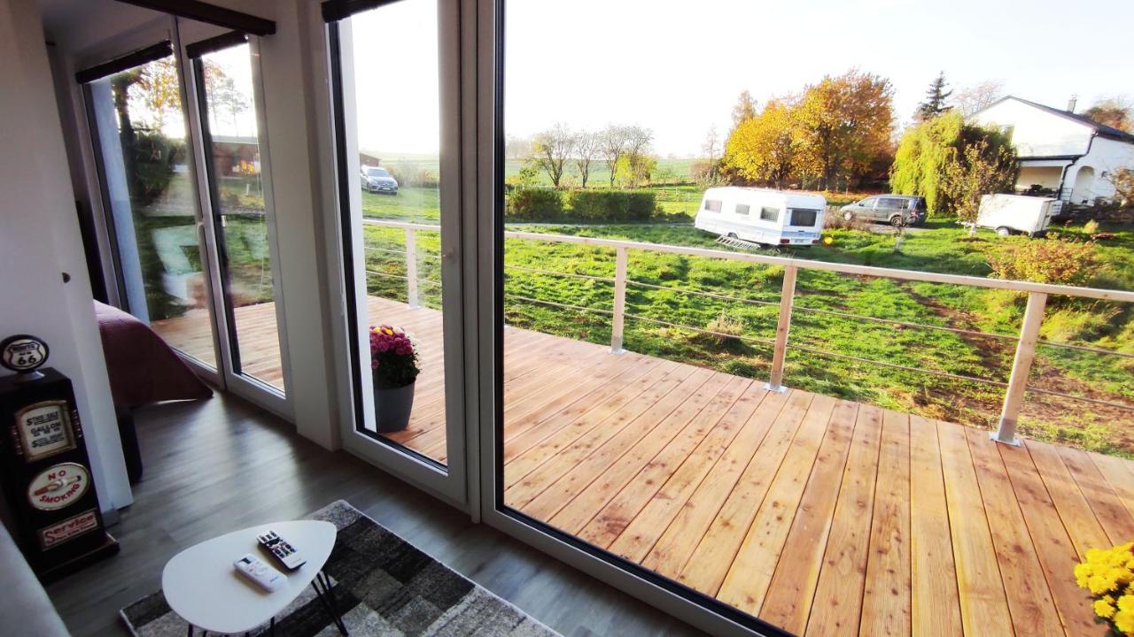 Ranch 66 - Moderni Tiny House Black Swallow Ve Stylu Route 66 Se Saunou A Bazenem Tršice Esterno foto